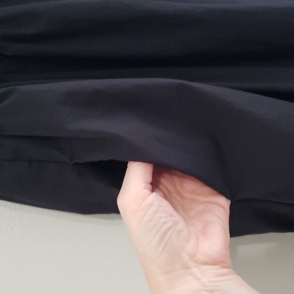 J. Crew Tiered Midi Dress 4 Black Sleeveless Ruffle Pockets Minimalist Classic - Picture 6 of 15